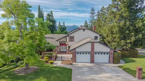 Exterior - 1688 El Capitan Dr, Redding, CA 96001 photo 3 of 15
