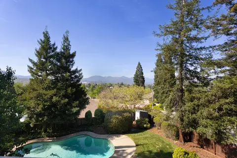 Exterior - 1688 El Capitan Dr, Redding, CA 96001 photo 4 of 16