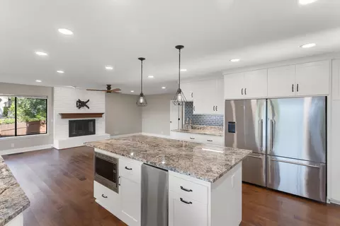 Kitchen - 1688 El Capitan Dr, Redding, CA 96001 photo 8 of 8