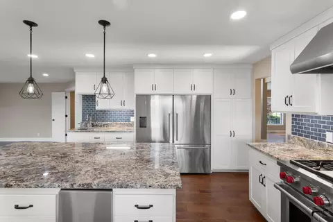 Kitchen - 1688 El Capitan Dr, Redding, CA 96001 photo 7 of 8