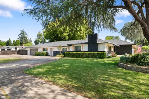 Exterior - 3689 Suzanne Way, Redding, CA 96002 photo 3 of 12
