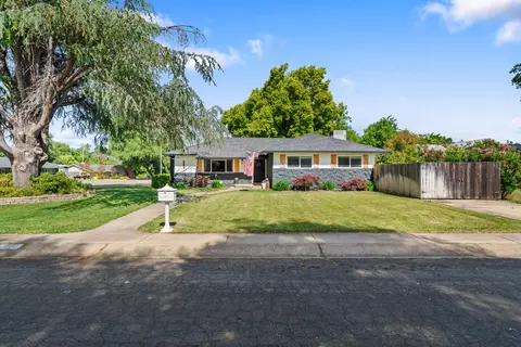 Exterior - 3689 Suzanne Way, Redding, CA 96002 photo 4 of 12