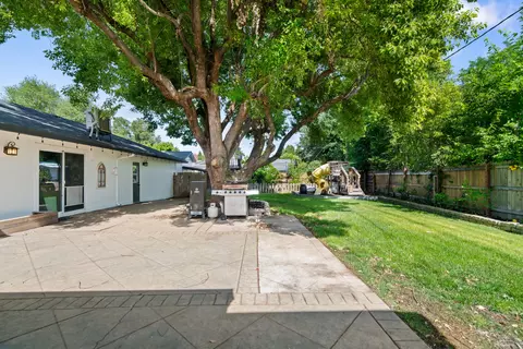 Exterior - 3689 Suzanne Way, Redding, CA 96002 photo 7 of 12