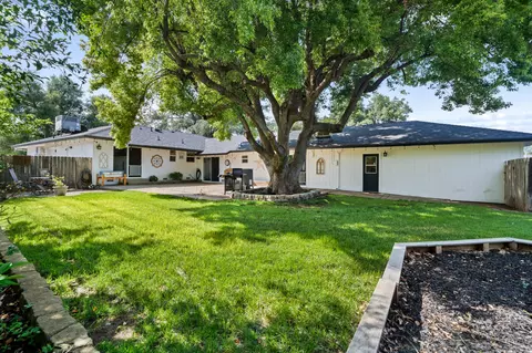 Exterior - 3689 Suzanne Way, Redding, CA 96002 photo 9 of 12