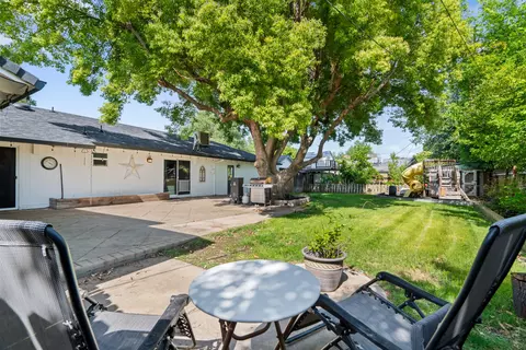 Exterior - 3689 Suzanne Way, Redding, CA 96002 photo 10 of 12