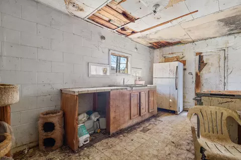 Kitchen - Undisclosed, Redding, CA 96001 photo 5 of 5