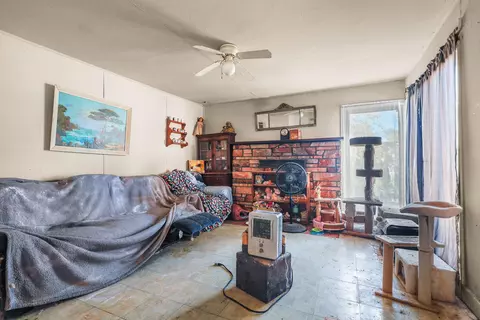 Living - Undisclosed, Redding, CA 96001 photo 4 of 5