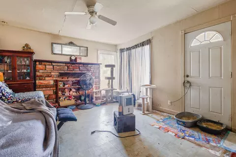 Living - Undisclosed, Redding, CA 96001 photo 3 of 5
