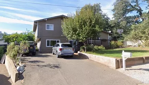 6604 Stoney Dr, Redding, CA 96002