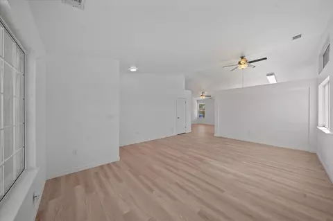 Living - 785 Mallard St, Redding, CA 96003 photo 5 of 8