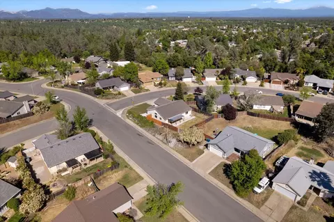 View/Area - 785 Mallard St, Redding, CA 96003 photo 4 of 6