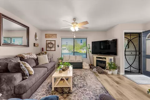 Living - 2861 Shotwick Trl, Redding, CA 96002 photo 2 of 3