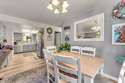 Dining - 2861 Shotwick Trl, Redding, CA 96002 photo 2 of 2