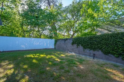 Exterior - 2861 Shotwick Trl, Redding, CA 96002 photo 7 of 18