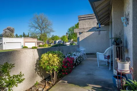Exterior - 2861 Shotwick Trl, Redding, CA 96002 photo 15 of 18