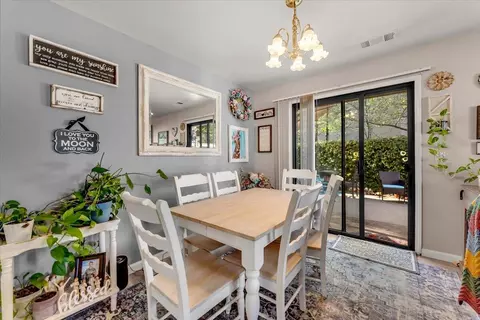 Dining - 2861 Shotwick Trl, Redding, CA 96002 photo 1 of 2