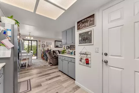 Entry Way - 2861 Shotwick Trl, Redding, CA 96002 photo 3 of 4