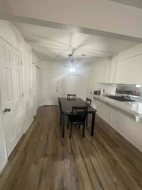 Dining - 200 Ridgetop Dr #25, Redding, CA 96003 photo 2 of 2