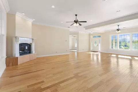 Living - 14440 Sea Biscuit Ct, Redding, CA 96003 photo 4 of 13
