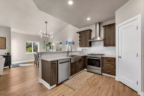 Kitchen - 1384 Spinnaker Dr, Redding, CA 96003 photo 2 of 2