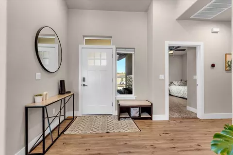 Entry Way - 1384 Spinnaker Dr, Redding, CA 96003 photo 1 of 1