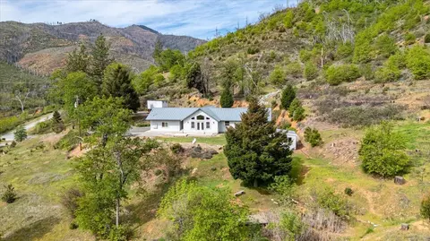 23500 Little Slate Creek Rd, Lakehead, CA 96051