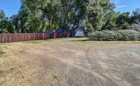 Exterior - 4001 Alta Mesa Dr, Redding, CA 96002 photo 22 of 22