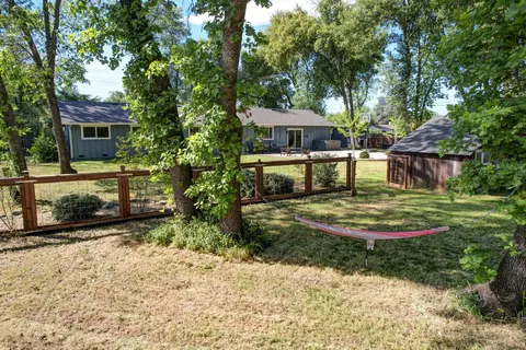 Exterior - 4001 Alta Mesa Dr, Redding, CA 96002 photo 21 of 22