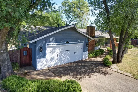 Exterior - 4001 Alta Mesa Dr, Redding, CA 96002 photo 2 of 22