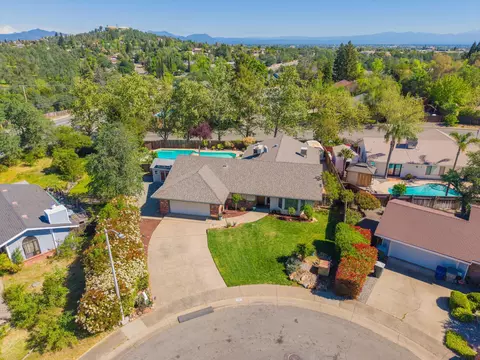 View/Area - 4000 Meander Dr, Redding, CA 96001 photo 4 of 4