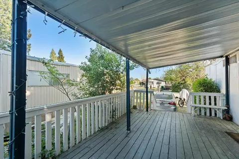 2494 Delta Pl, Redding, CA 96002 photo 2