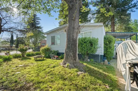 2494 Delta Pl, Redding, CA 96002
