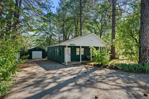 21411 Chamberlain St, Lakehead, CA 96051