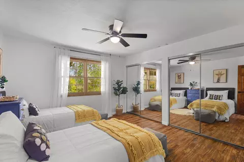 Bedroom - 4550 Placer Rd, Redding, CA 96001 photo 3 of 12