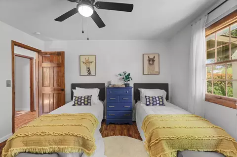 Bedroom - 4550 Placer Rd, Redding, CA 96001 photo 7 of 12