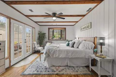 Bedroom - 4550 Placer Rd, Redding, CA 96001 photo 1 of 12