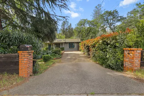 Exterior - 4550 Placer Rd, Redding, CA 96001 photo 20 of 39