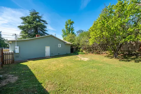 Exterior - 2976 West Way, Redding, CA 96002 photo 13 of 15