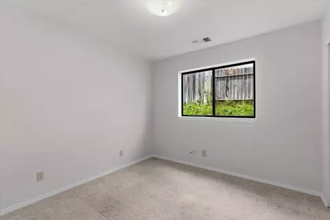 Bedroom - 2752 Summerbreeze Pl, Redding, CA 96001 photo 3 of 6