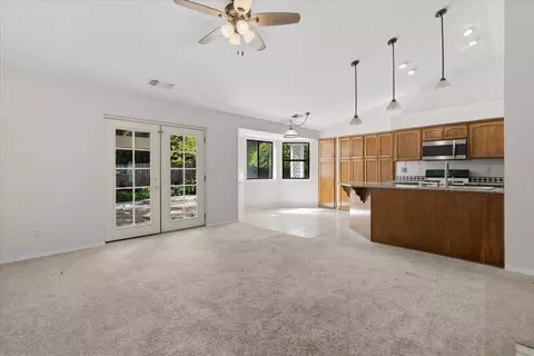 Living - 2752 Summerbreeze Pl, Redding, CA 96001 photo 2 of 6