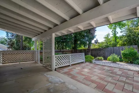 Exterior - 2752 Summerbreeze Pl, Redding, CA 96001 photo 20 of 24