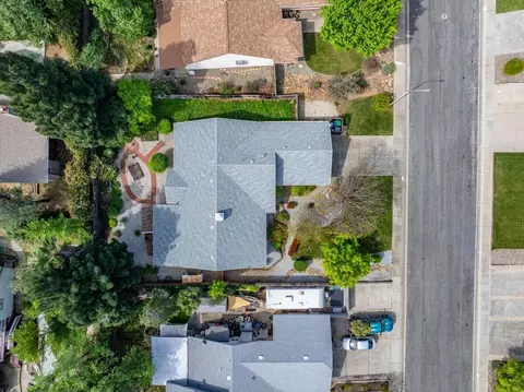 View/Area - 2752 Summerbreeze Pl, Redding, CA 96001 photo 5 of 5