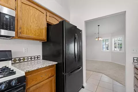 Entry Way - 2752 Summerbreeze Pl, Redding, CA 96001 photo 1 of 2