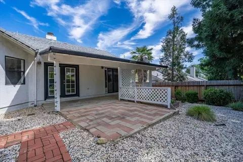 Exterior - 2752 Summerbreeze Pl, Redding, CA 96001 photo 14 of 24