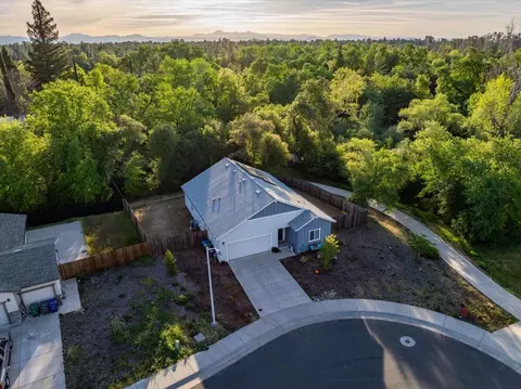 View/Area - 3622 Ginny Ct, Redding, CA 96001 photo 1 of 9