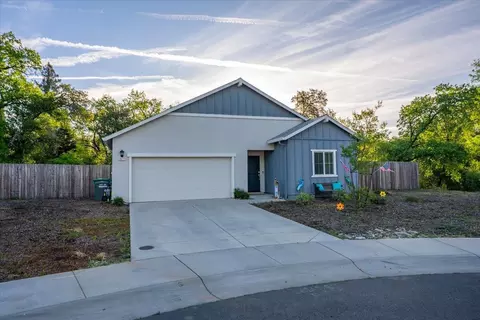 3622 Ginny Ct, Redding, CA 96001