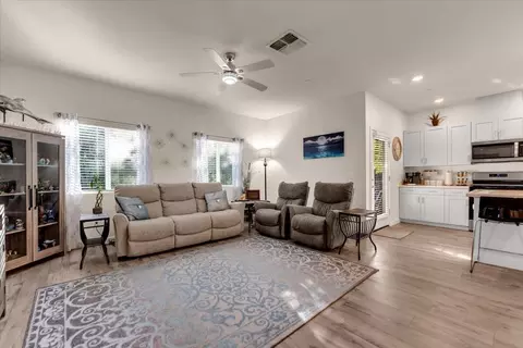 Living - 3622 Ginny Ct, Redding, CA 96001 photo 3 of 4