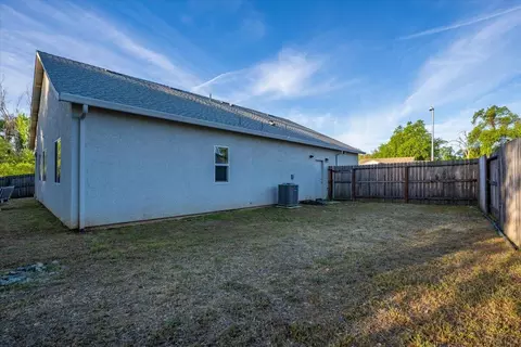 Exterior - 3622 Ginny Ct, Redding, CA 96001 photo 6 of 15
