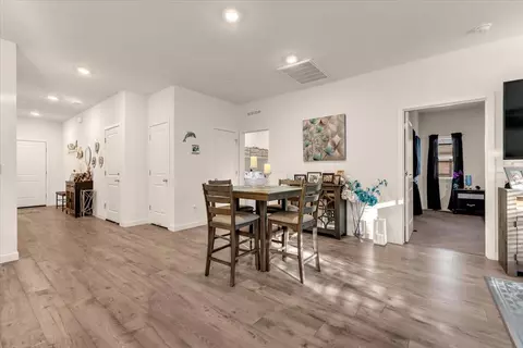 Entry Way - 3622 Ginny Ct, Redding, CA 96001 photo 2 of 2