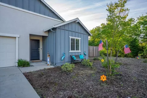 Exterior - 3622 Ginny Ct, Redding, CA 96001 photo 3 of 15